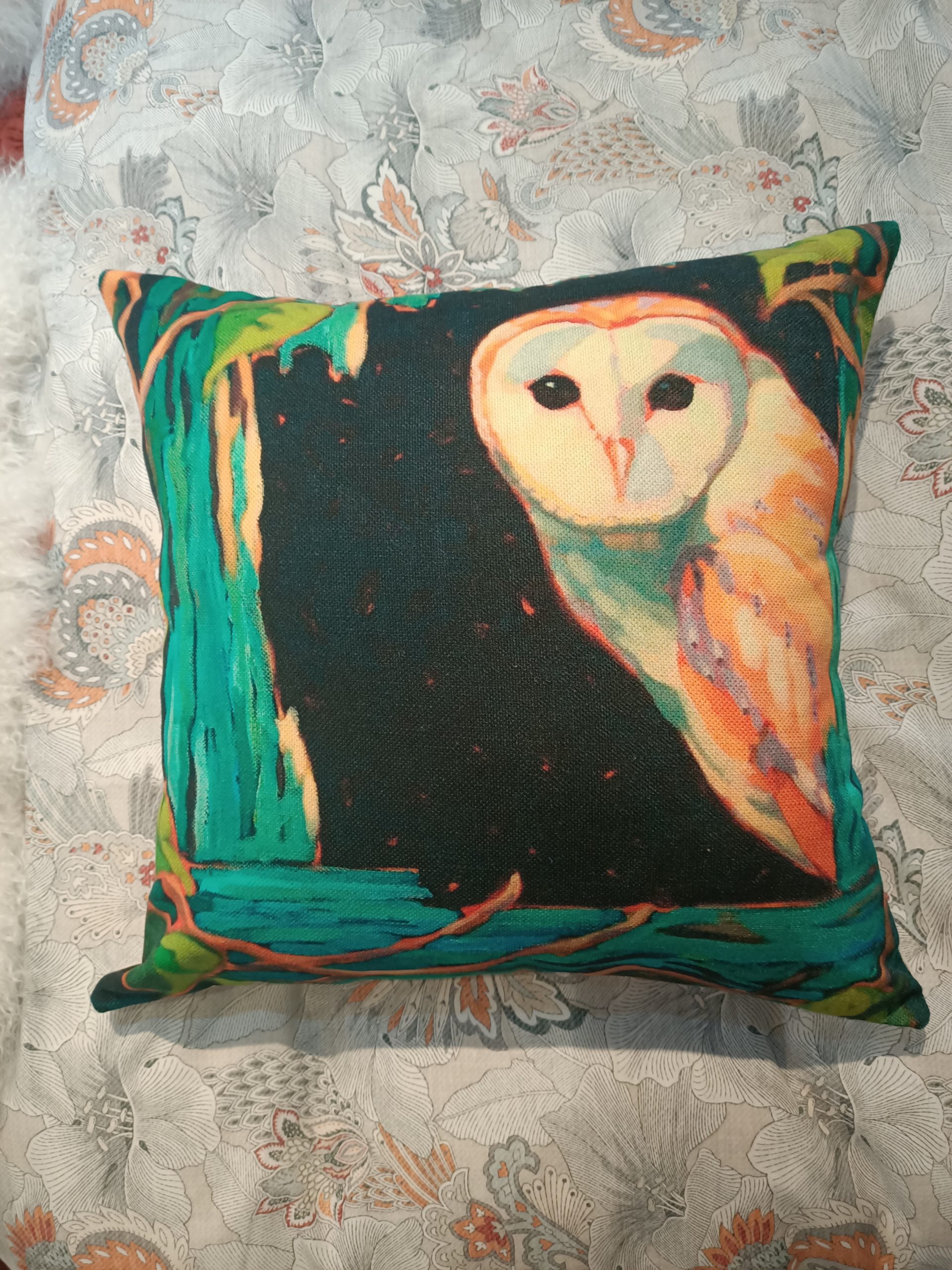 barn owl art pillow cover